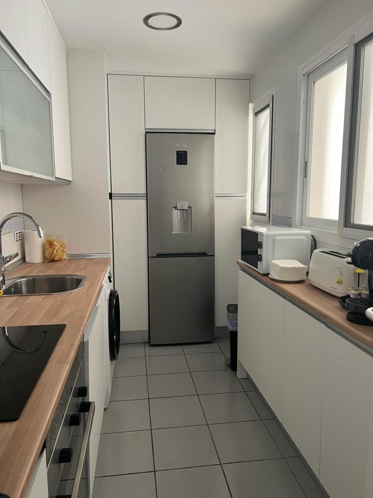 Apartamento Para 4 Personas Frente Al Mar Benidorm Esterno foto
